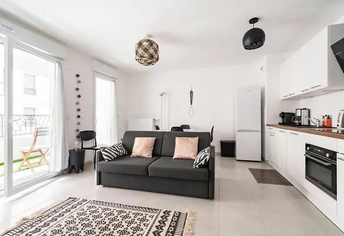 Home-Like Apartment Near Disneyland